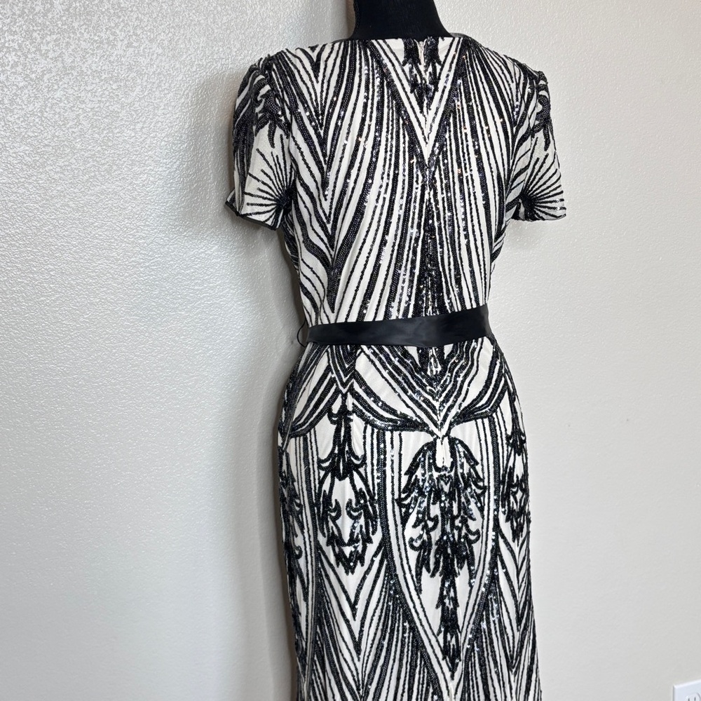 R&M Richards Beige Formal Black Sequined Evening Dress Size 12 - Picture 6 of 14
